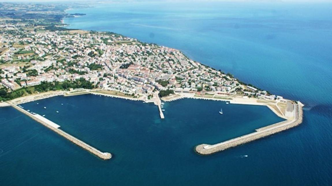 Gerze’den Çanakkale’ye Uzanan Lezzet Yolculuğu: Çanakkale Masırlık Izgara Köfte Çorba Lokantası’nda Unutulmaz Bir Mola