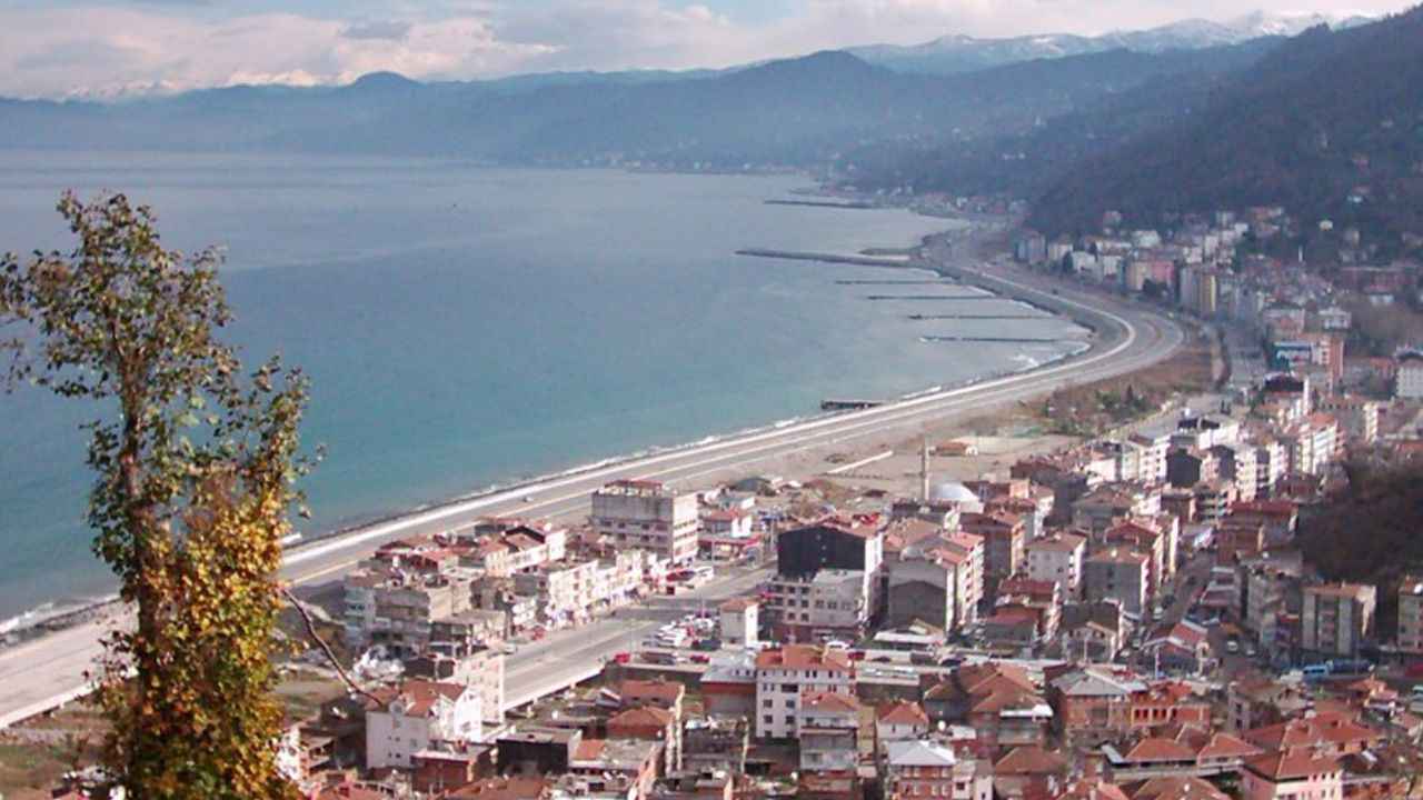 Trabzon Sürmene’den Çanakkale’ye Uzanan Lezzet Yolculuğu: Masırlık Izgara Köfte Çorba Lokantası’nda Karadeniz Misafirperverliği