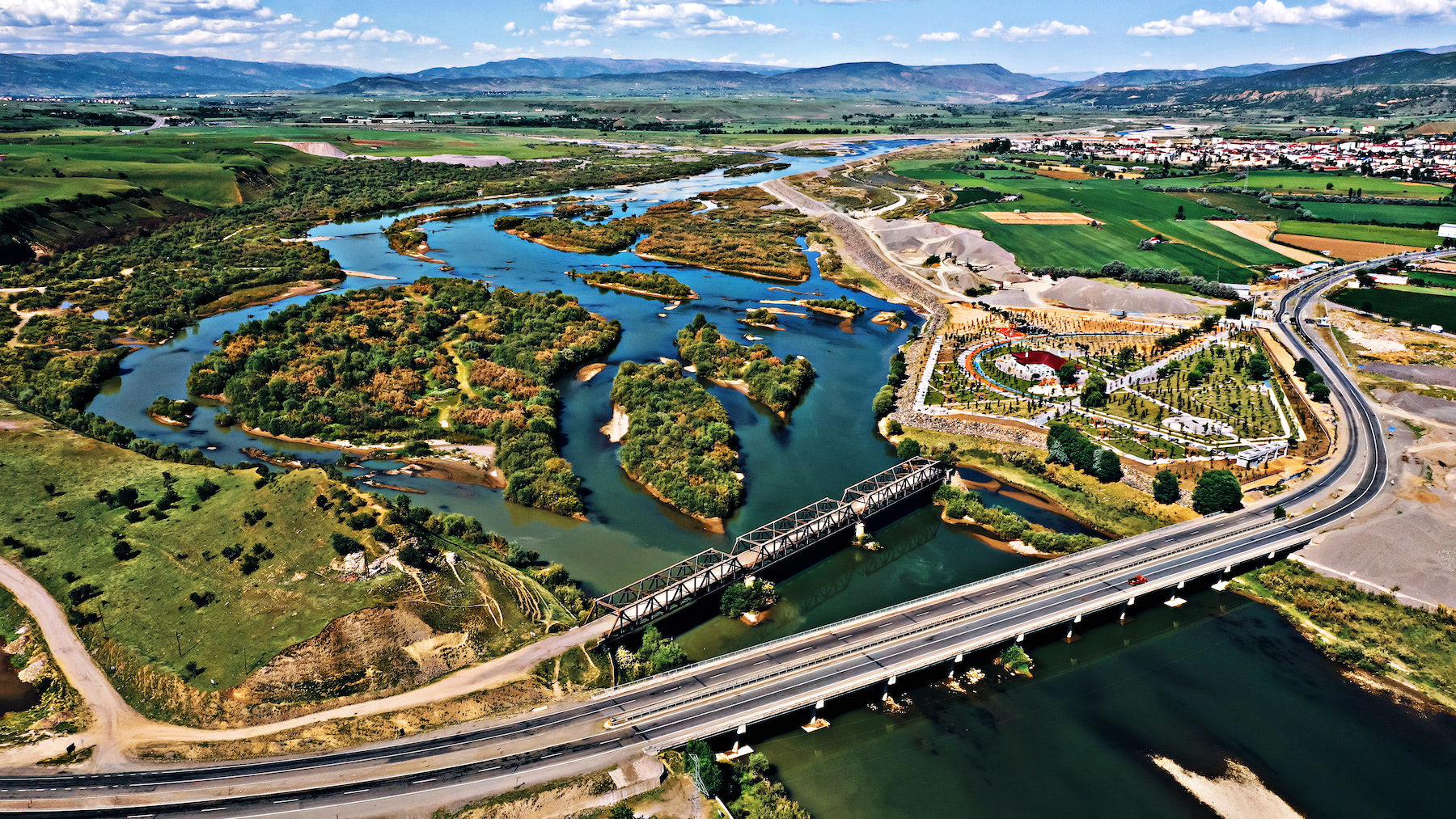 Bingöl Genç’ten Çanakkale’ye Lezzet Yolculuğu: Masırlık Izgara Köfte Çorba Lokantası Rehberi